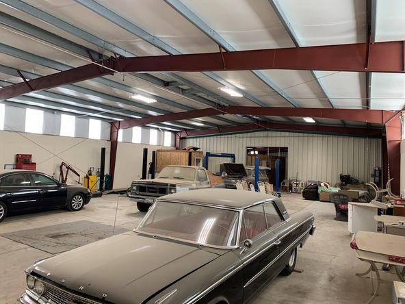 Freestanding Office/Warehouse + Fully Fenced Concrete Yard: 646 Industrial Dr, Exeter, CA 93221